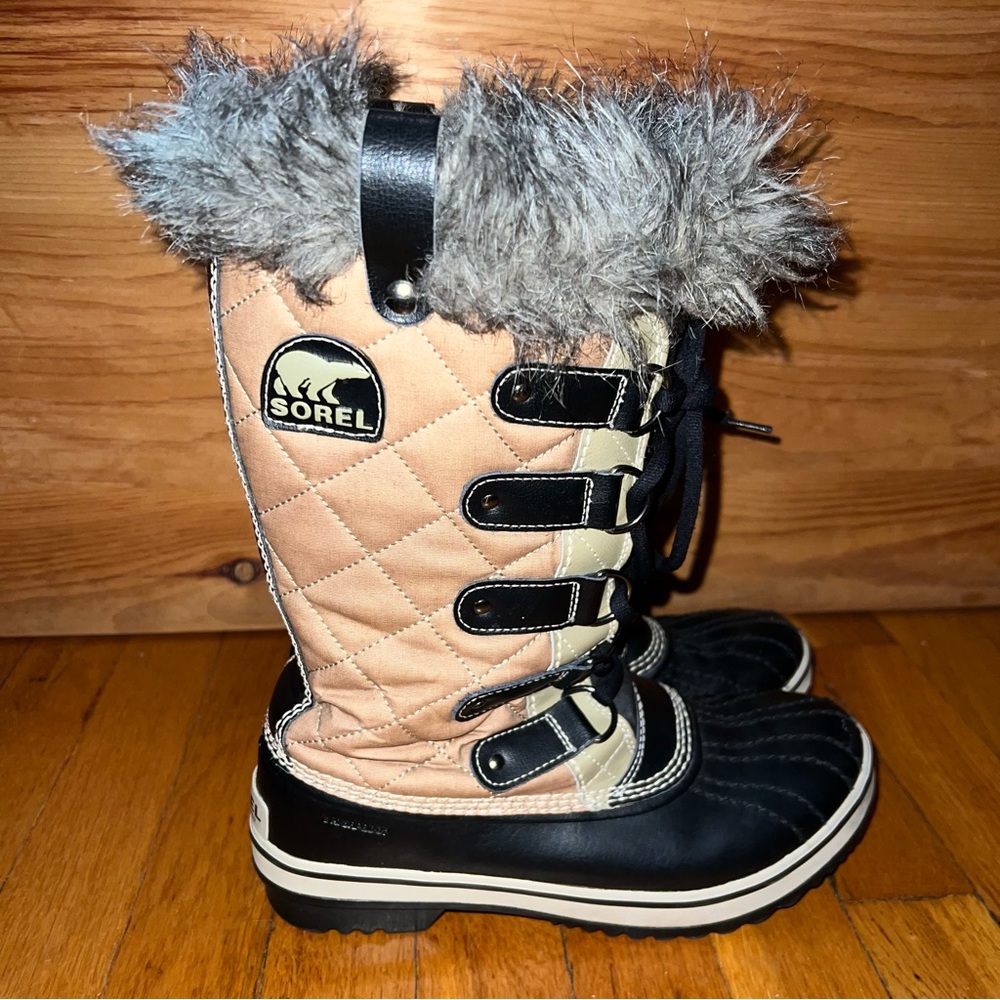 Sorel Tofino Cate Tall Insulated Winter Snow Boots Sz 7 Excellent new condition